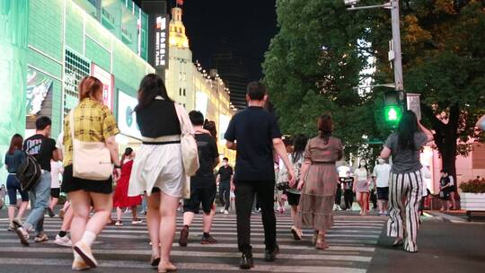 上海南京路步行街行人视频素材模板下载