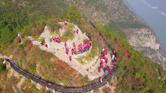 航拍三峡巫峡红叶视频