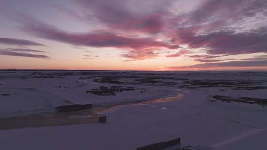 雪原夕阳风光全景