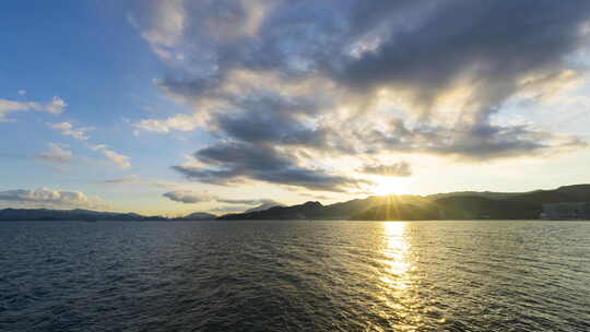 深圳海面大海太平洋日落夕阳日出晚霞白天空