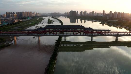 陕西省咸阳市咸阳湖古渡廊桥日落航拍