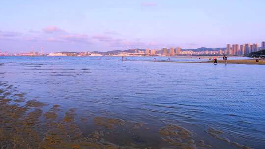 威海滨海沙滩与黄昏夕阳晚霞自然风光