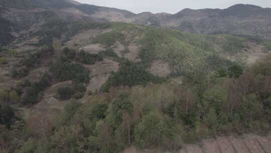 中国西部四川大凉山高原山地自然风光航拍