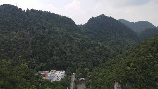 航拍贵州贵阳黔灵山4A景区