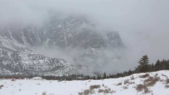 贺兰山金顶雪景视频延时1