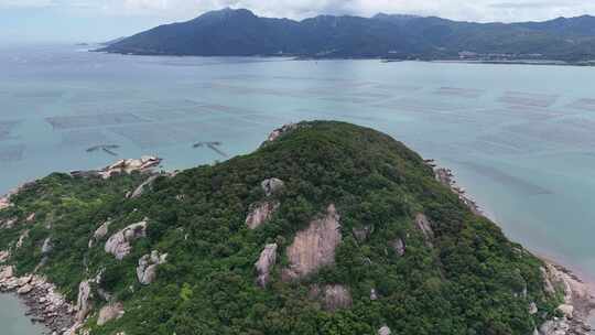 海上岛屿海岛大海蓝色海洋风景航拍