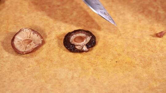 【镜头合集】泡发的鲜香菇肉质展示