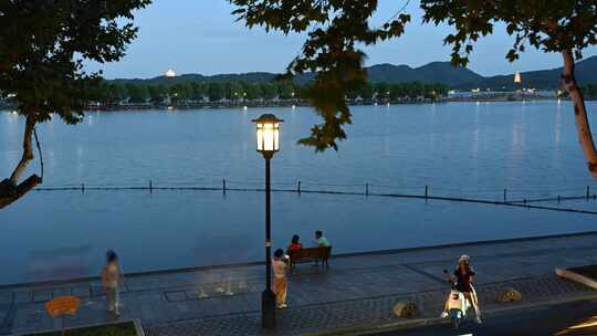 蓝调西湖北山街固定机位延时