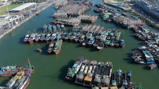 航拍海南三亚崖州区中心渔港码头