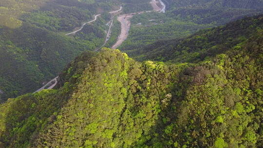 江西水坝航拍山脉河道山川森林大远景