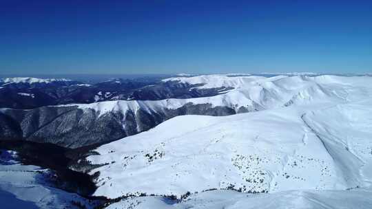 雪山风光