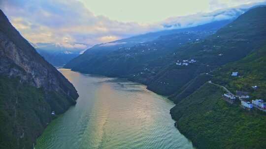 航拍长江三峡巫峡