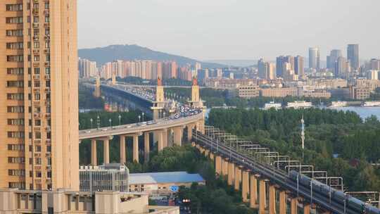 火车快速通过南京长江大桥铁路桥合集
