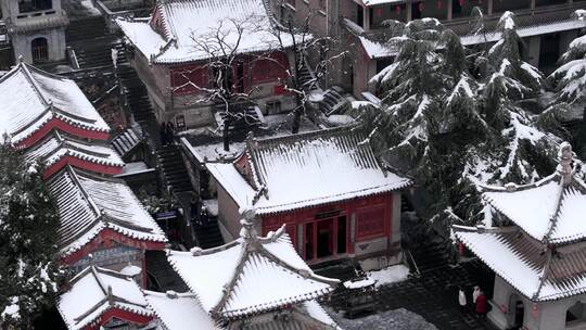 洛阳龙门石窟香山寺雪景视频素材模板下载