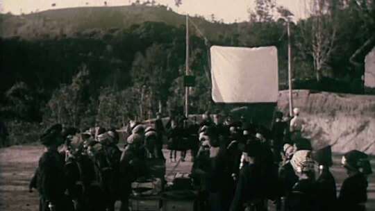 五六十年代电影工作者 放电影