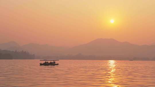 日落黄昏下的杭州西湖风景