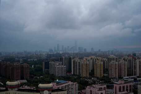 北京上空风起云涌的极端天气