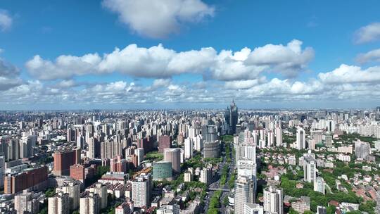 上海城市蓝天白云航拍