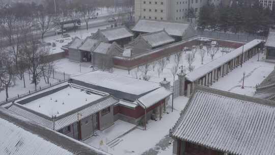 航拍雪景中的内蒙古呼和浩特和硕恪靖公主府