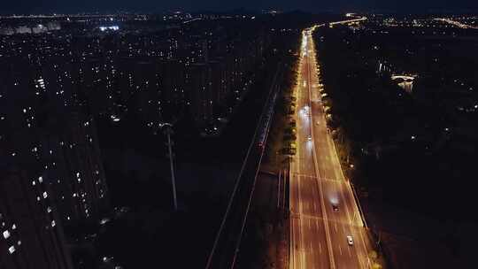 航拍上海轨道交通车流夜景