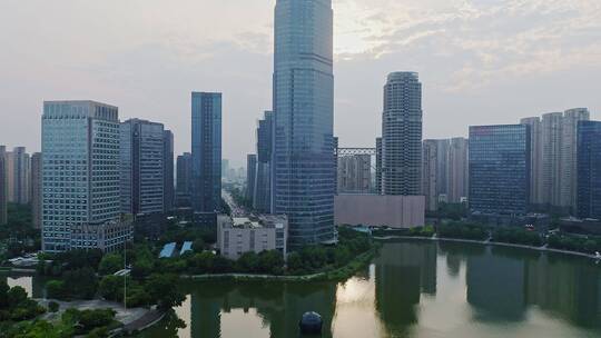 绍兴世茂中心,梅龙湖公园,湖景