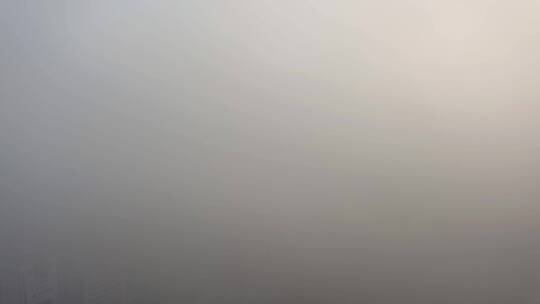 上海陆家嘴日出金光平流雾穿云城市航拍4K