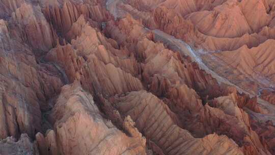 经典航拍大红山峡谷俯瞰变平视300米高度