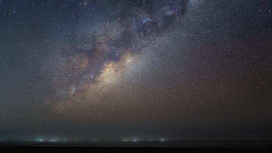 夜空中的银河星系