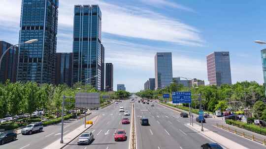 城市车流马路人流天桥
