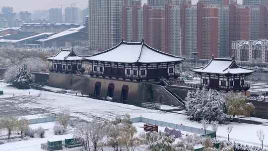 航拍洛阳定鼎门雪景