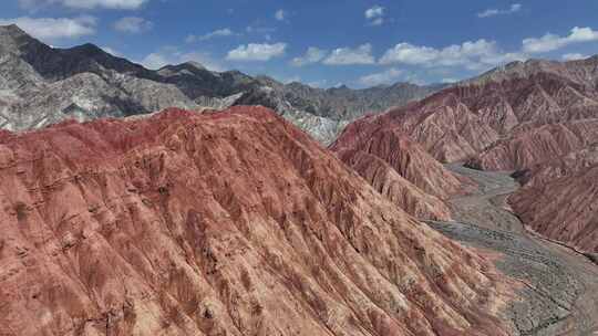 乌恰天山昆仑山交汇地貌