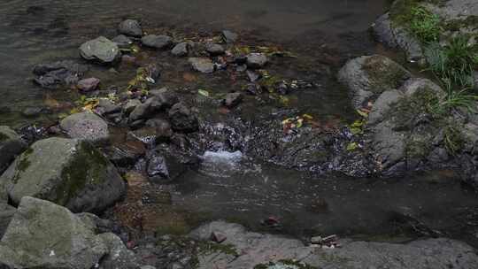 山间流水自然流水