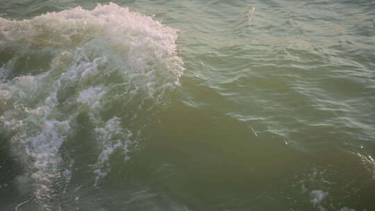 游轮轮船码头厦门出海海浪海绵夕阳日落