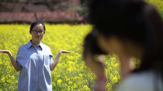 油菜花拍照