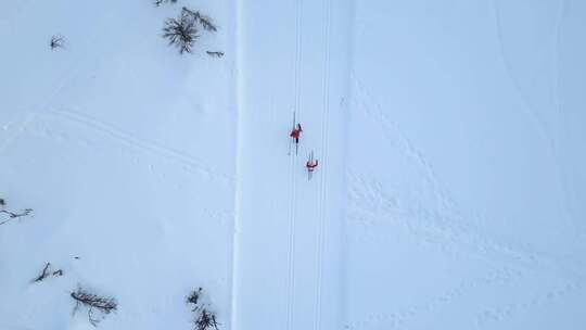 航拍滑雪运动视频素材模板下载