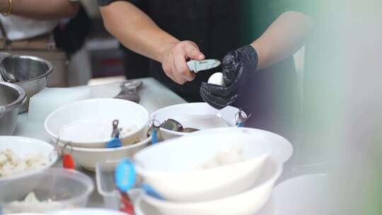 西安卤汁凉粉回民街特色美食