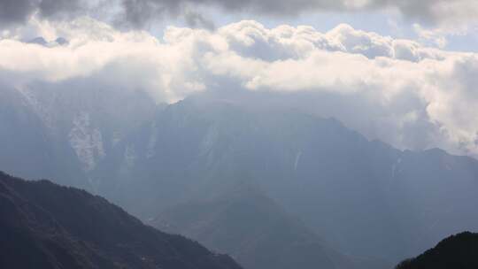 川西泸定牛背山