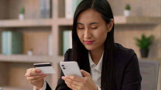 快乐微笑亚洲日本女商人女中国韩国女商人女