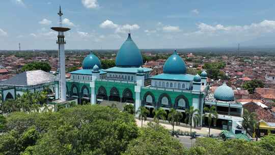 原创 印尼爪哇岛外南梦城市清真寺建筑风光