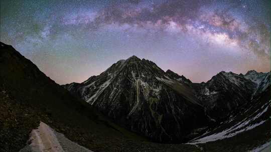 雪山延时日转夜转日日照金山雪山星空视频素材模板下载