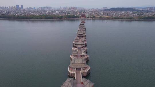 航拍潮州广济桥建筑景观视频素材模板下载