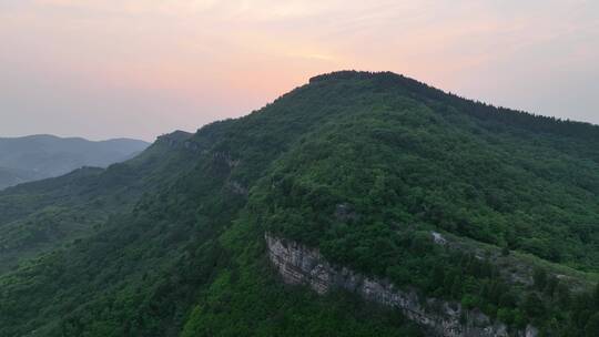 夕阳下的沂蒙山视频素材模板下载