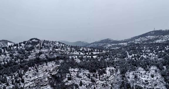 山中碧霞祠雪景