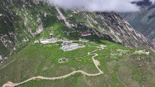 西藏山南达拉岗布寺航拍