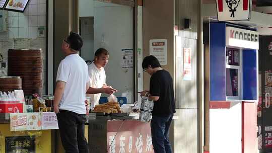 早餐 夜宵  食品 街道 行人 视频 素材