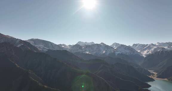 天山天池秋景航拍