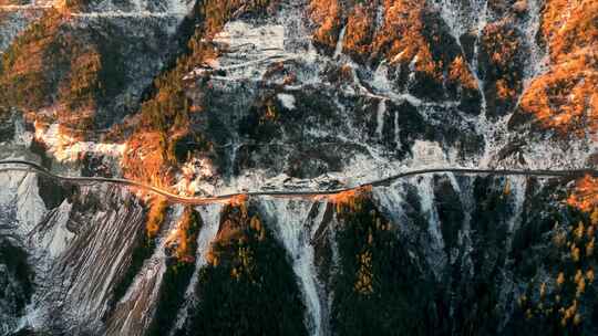 云南香格里拉雪山公路