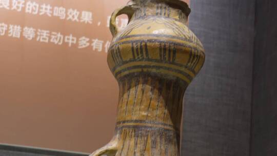 【镜头合集】古董陶器陶罐管子原始人手工视频素材模板下载