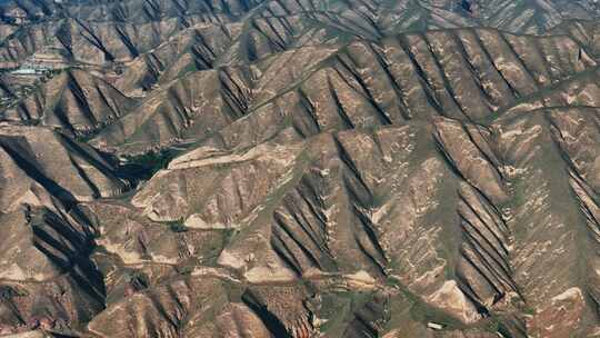 甘肃高山山脉延绵