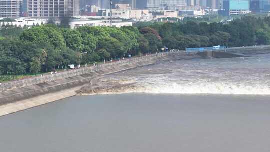 海宁盐官观潮